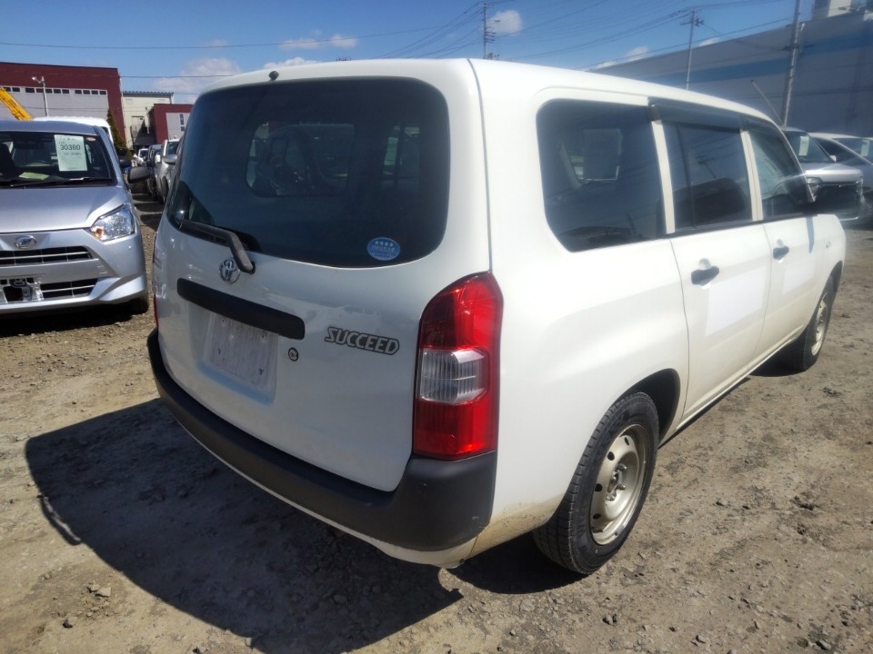 TOYOTA PROBOX