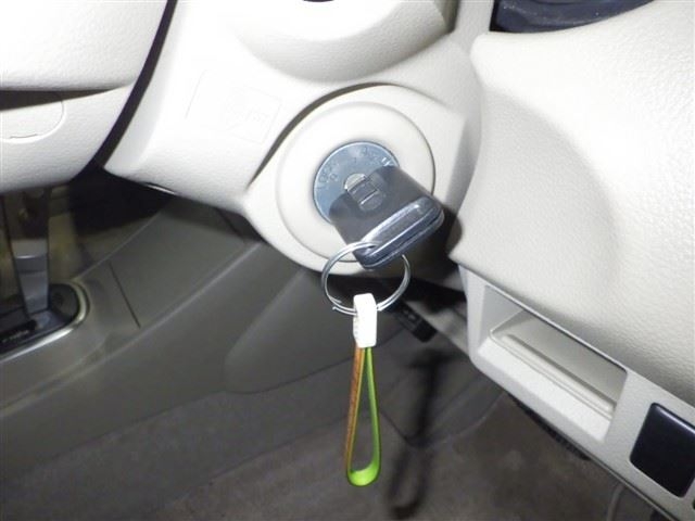 NISSAN TIIDA LATIO