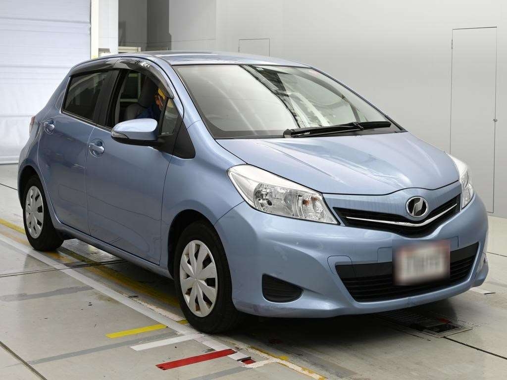 TOYOTA VITZ
