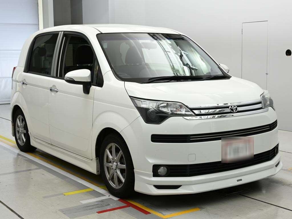 TOYOTA SPADE