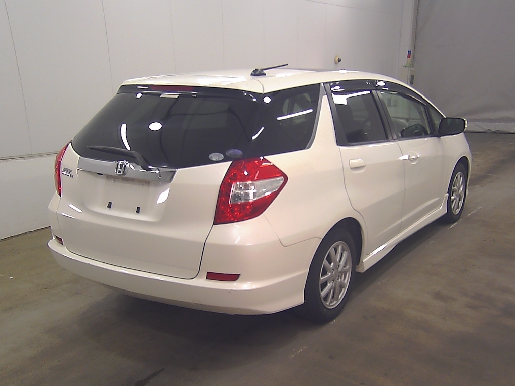 HONDA FIT SHUTTLE