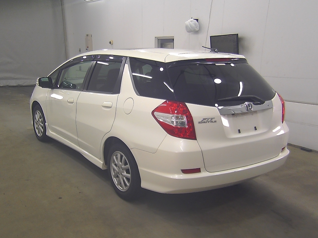 HONDA FIT SHUTTLE