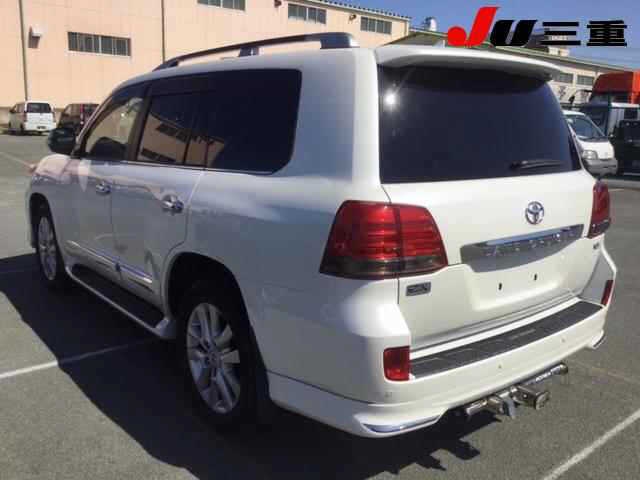 TOYOTA LAND CRUISER