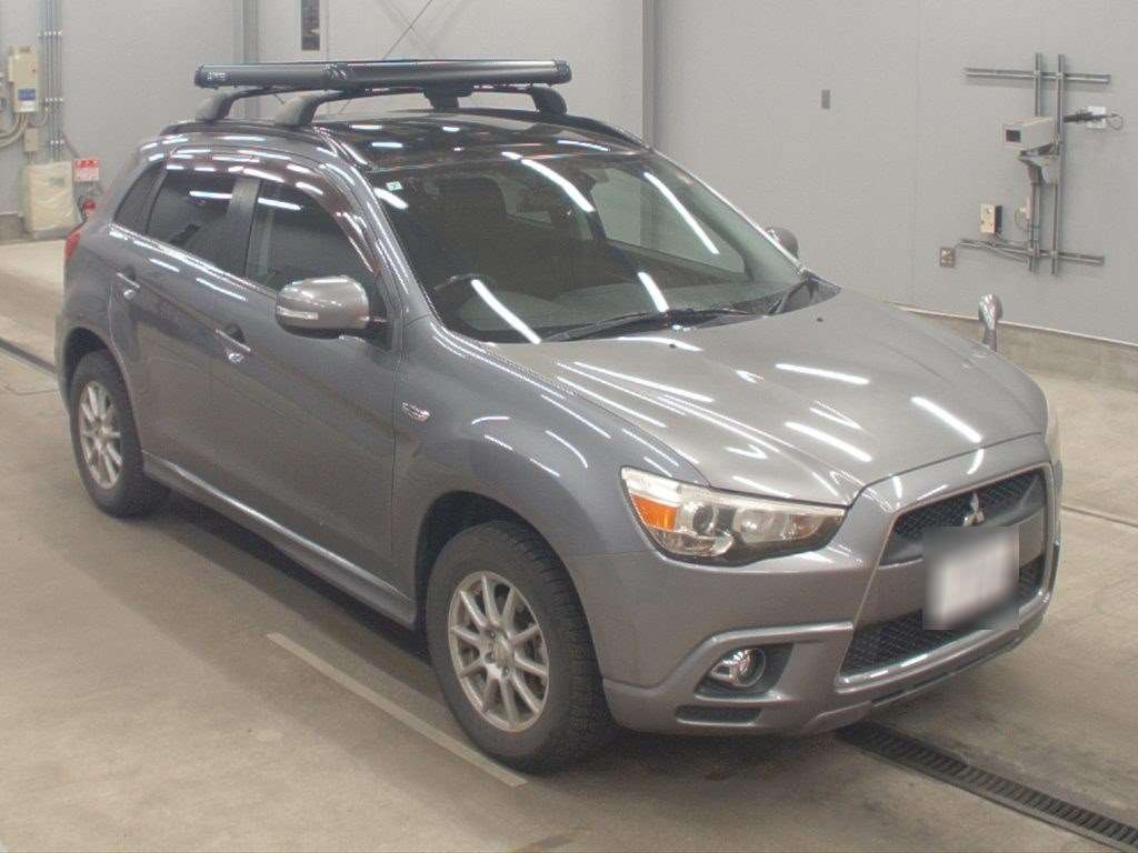 MITSUBISHI RVR