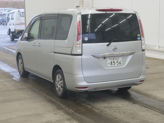 NISSAN SERENA