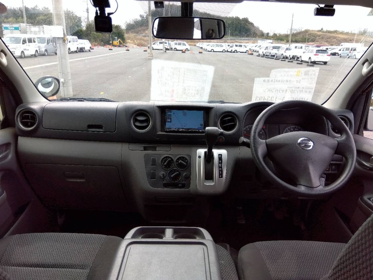 NISSAN NV350 CARAVAN