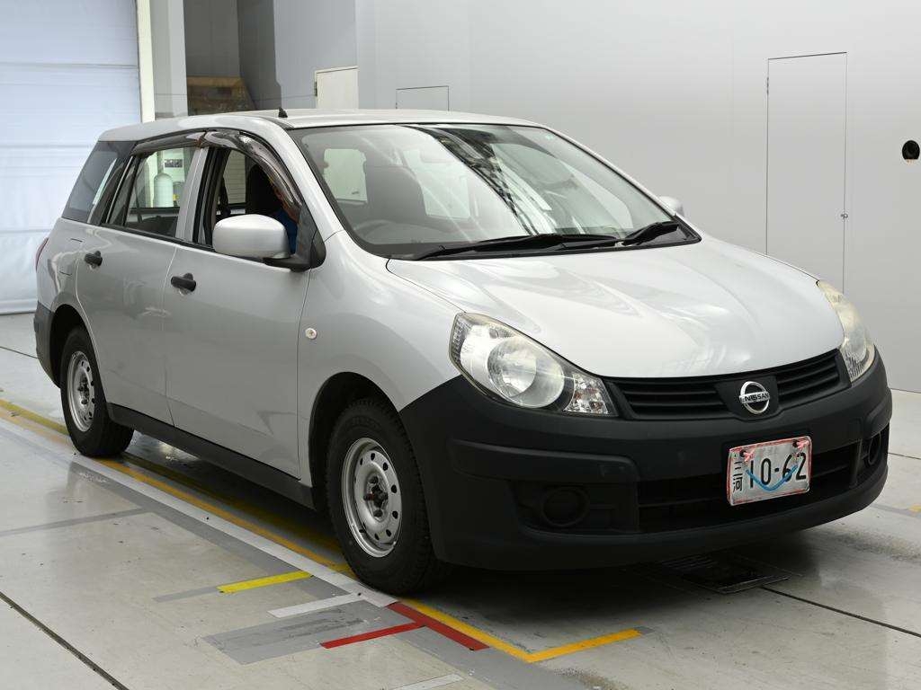 NISSAN AD