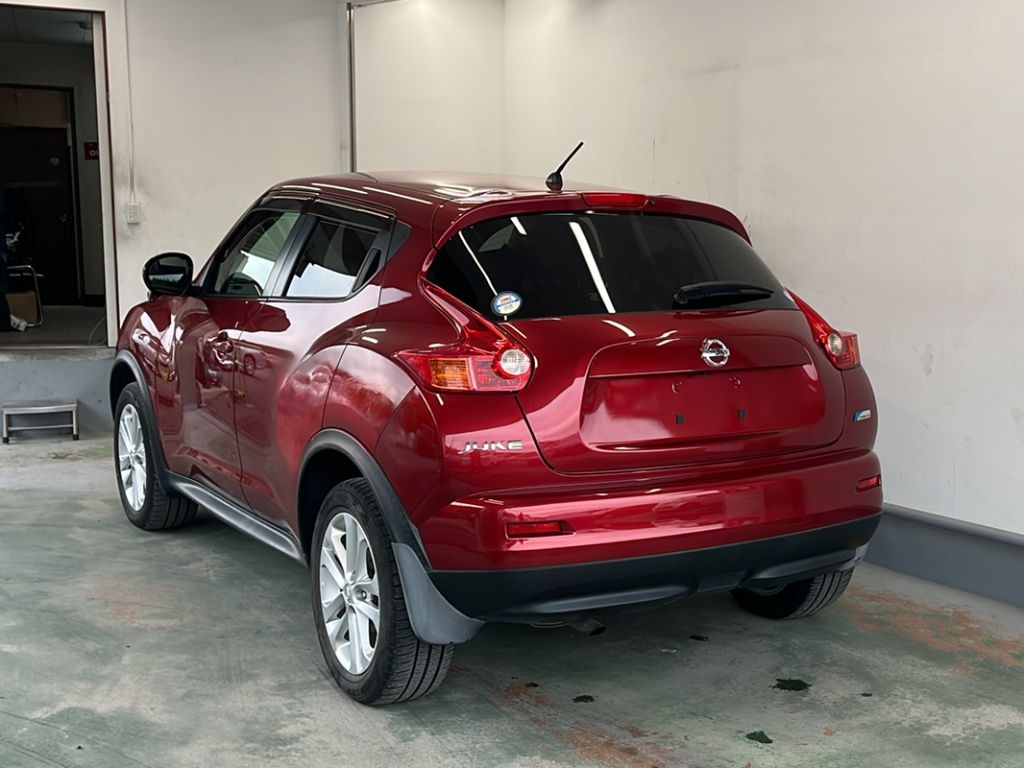 NISSAN JUKE