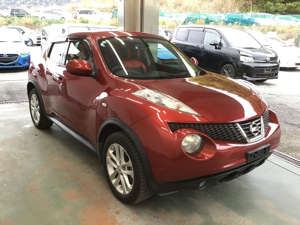 NISSAN JUKE
