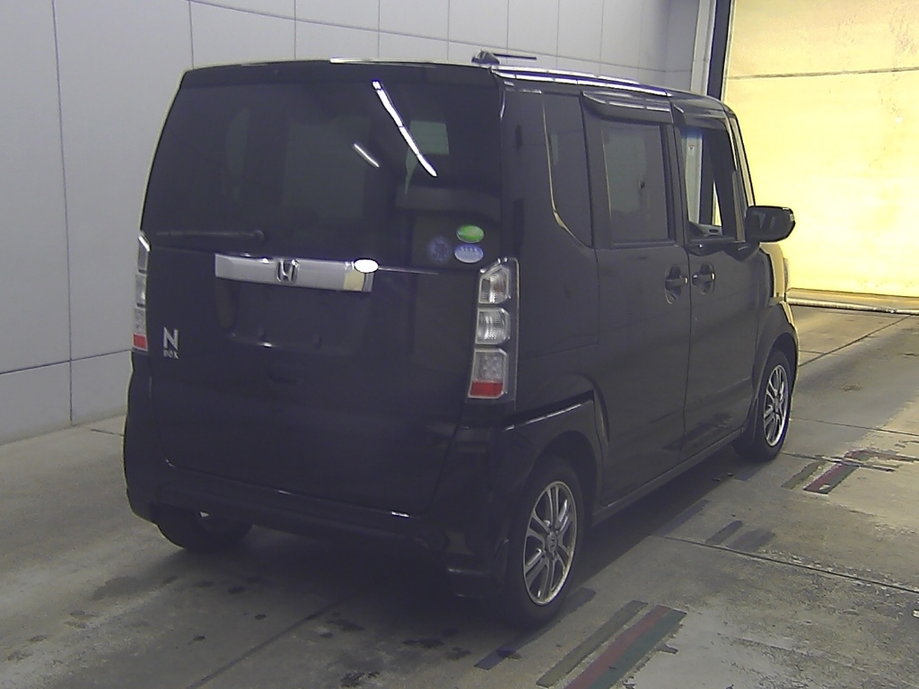 HONDA N-BOX
