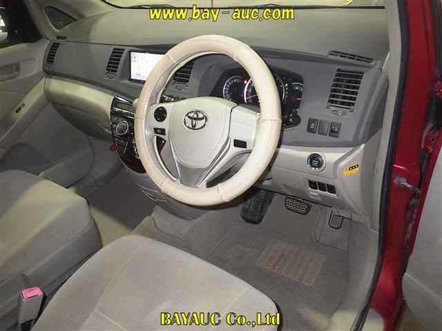 TOYOTA ISIS