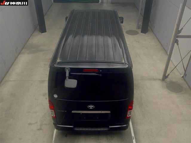 TOYOTA REGIUS ACE