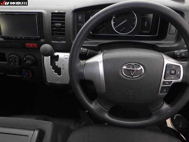 TOYOTA REGIUS ACE