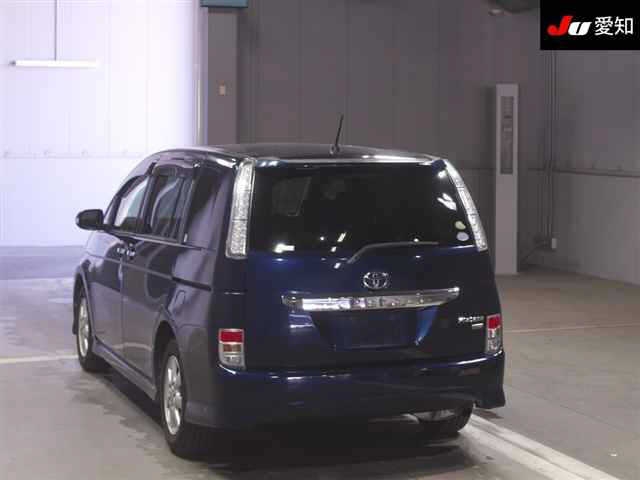 TOYOTA ISIS