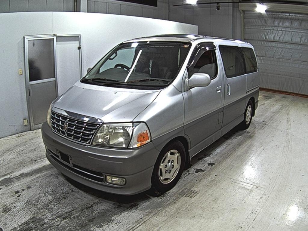 TOYOTA GRAND HIACE