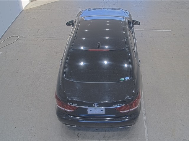 LEXUS LS600H
