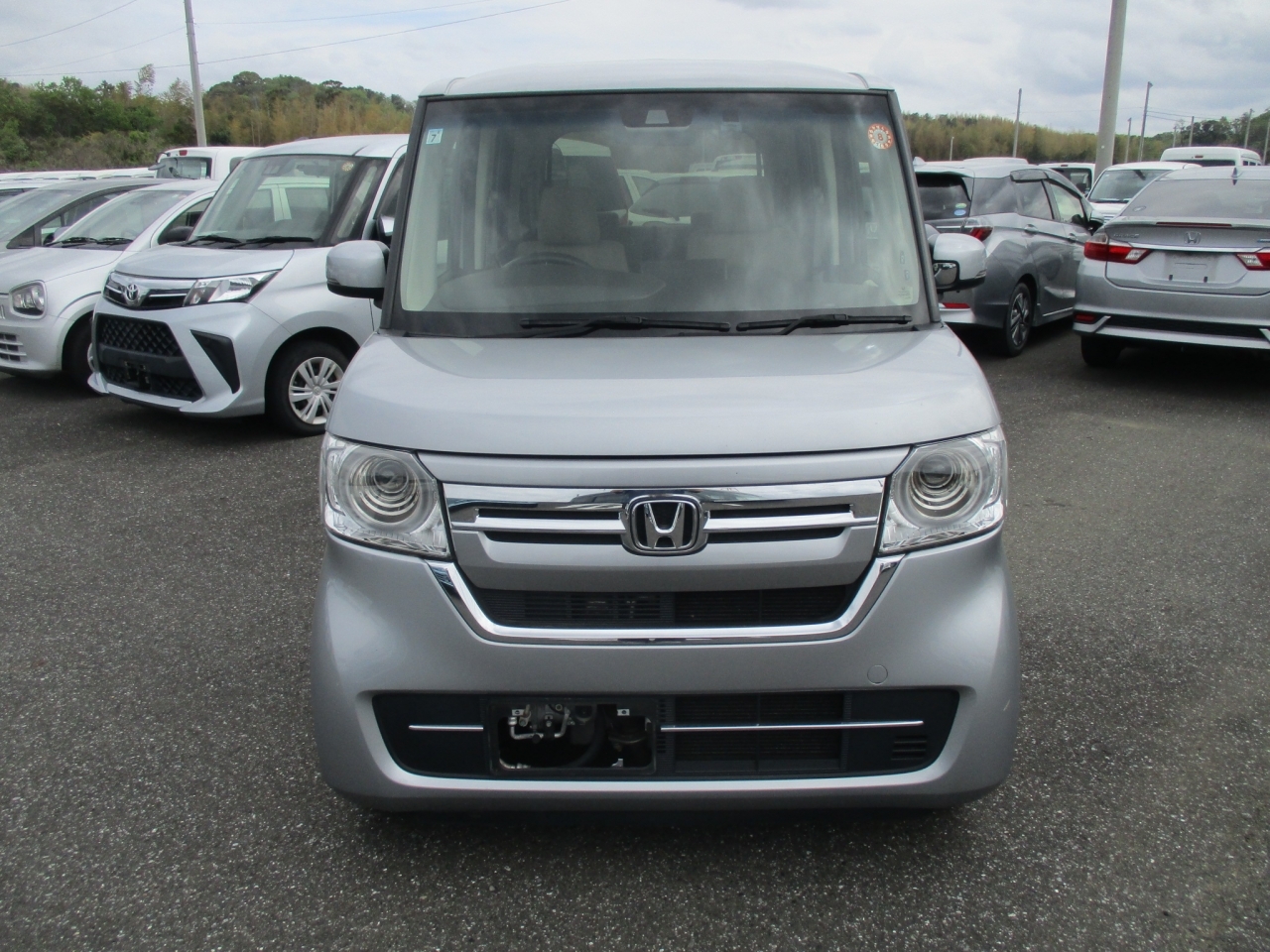 HONDA N-BOX