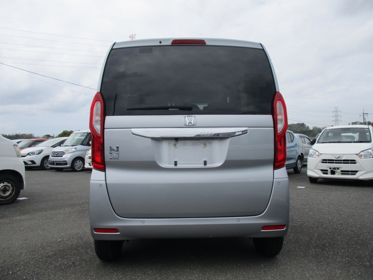 HONDA N-BOX