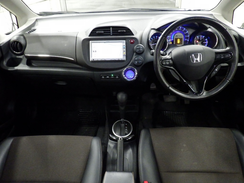 HONDA FIT SHUTTLE