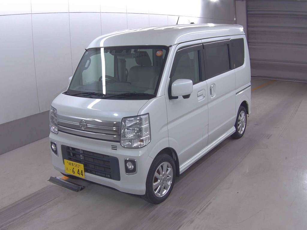NISSAN NV100 CLIPPER