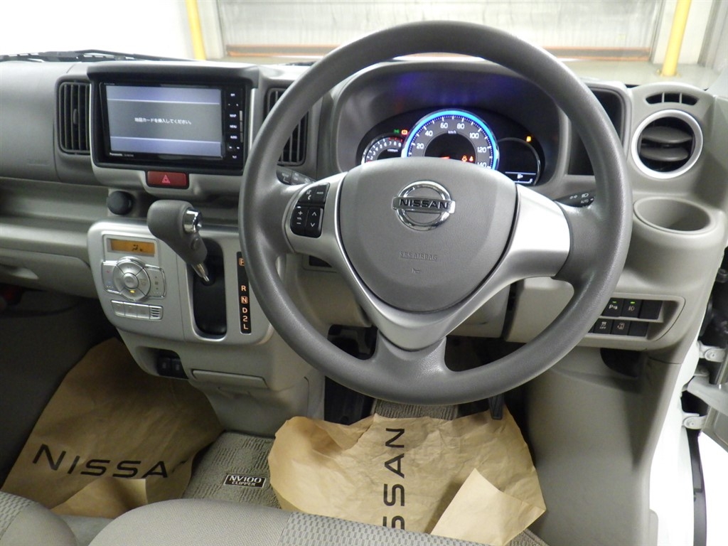 NISSAN NV100 CLIPPER