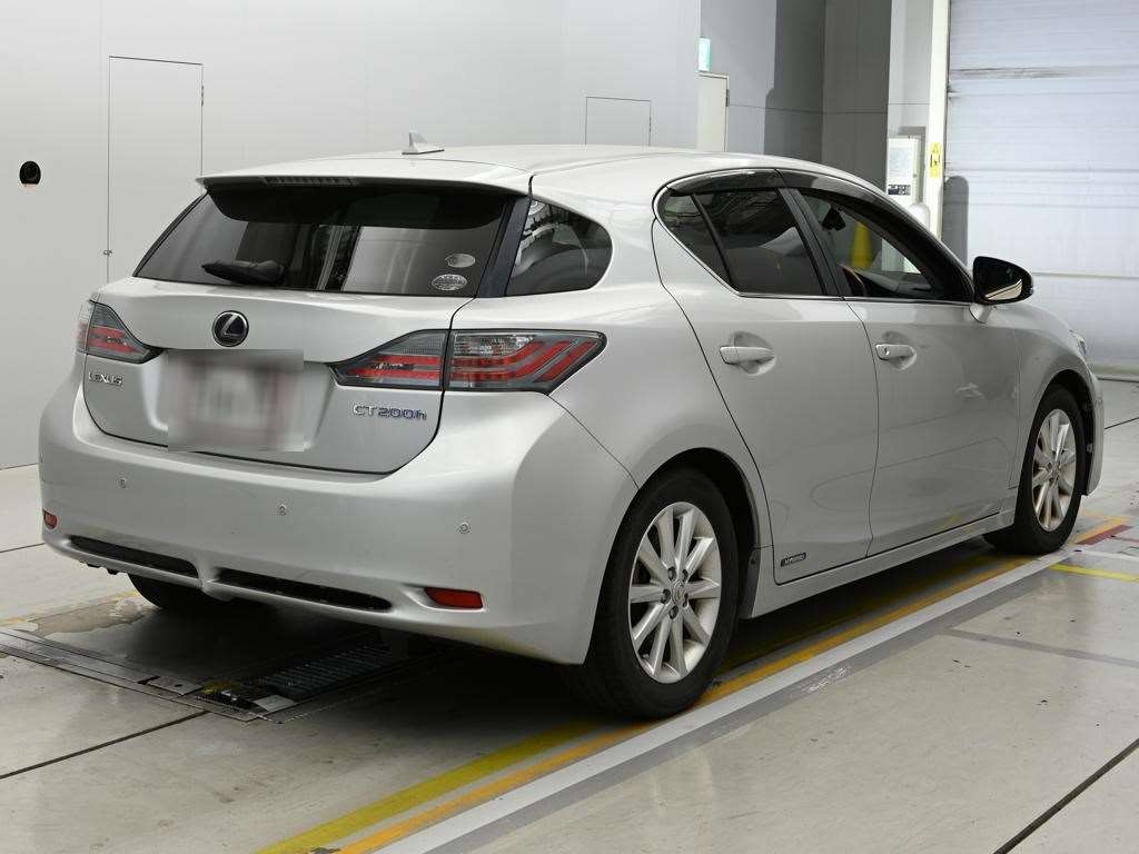 LEXUS CT200H