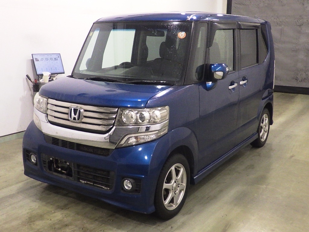 HONDA N-BOX