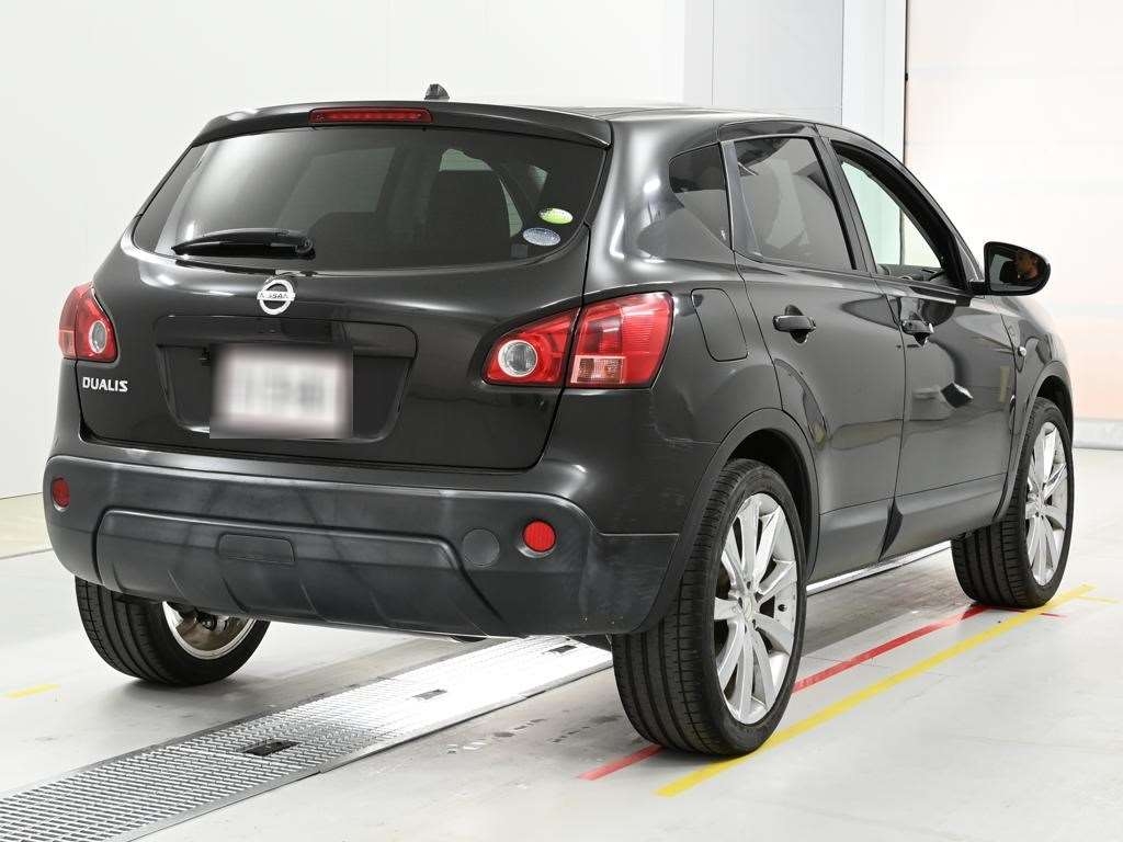 NISSAN DUALIS
