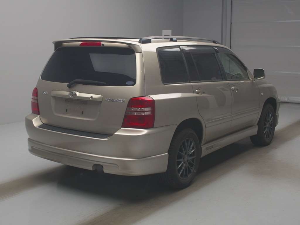 TOYOTA KLUGER V