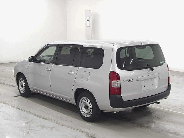 MAZDA FAMILIA