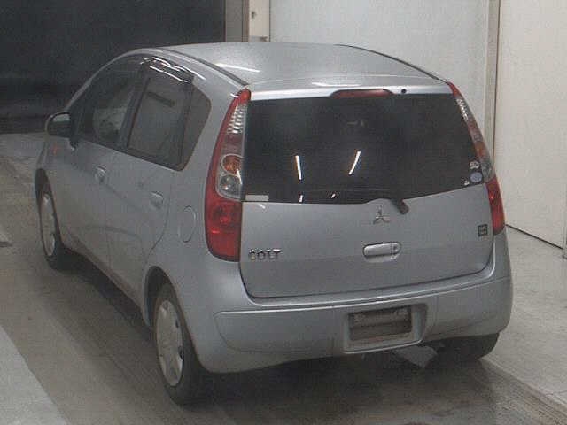 MITSUBISHI COLT