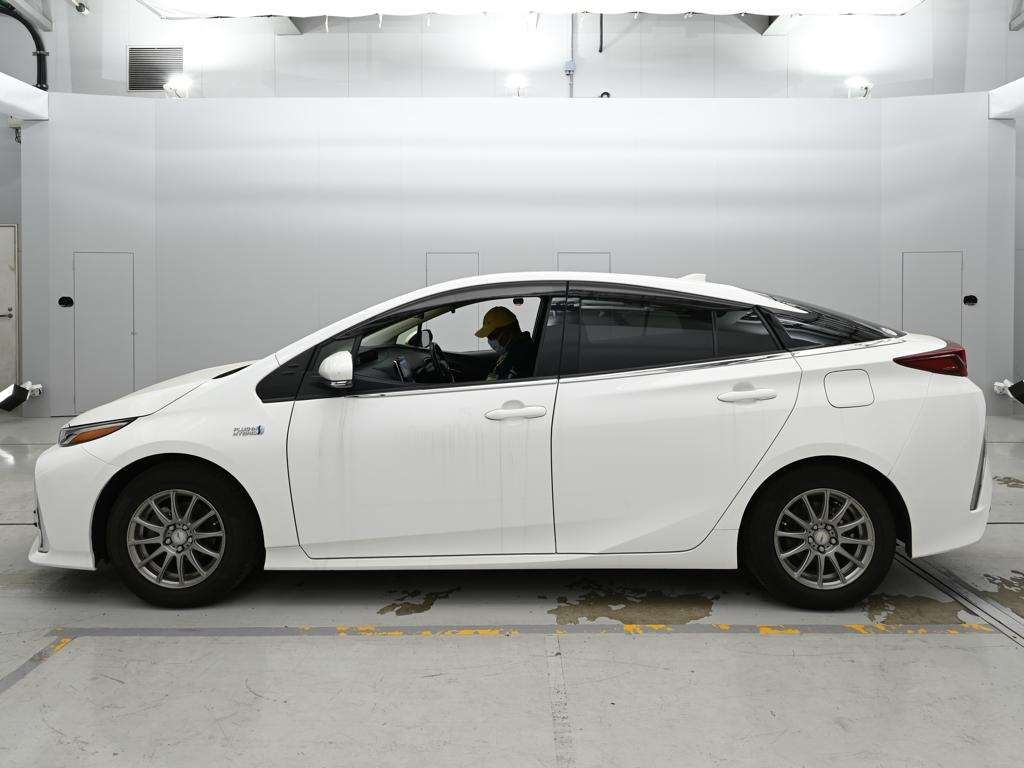 TOYOTA PRIUS PHV
