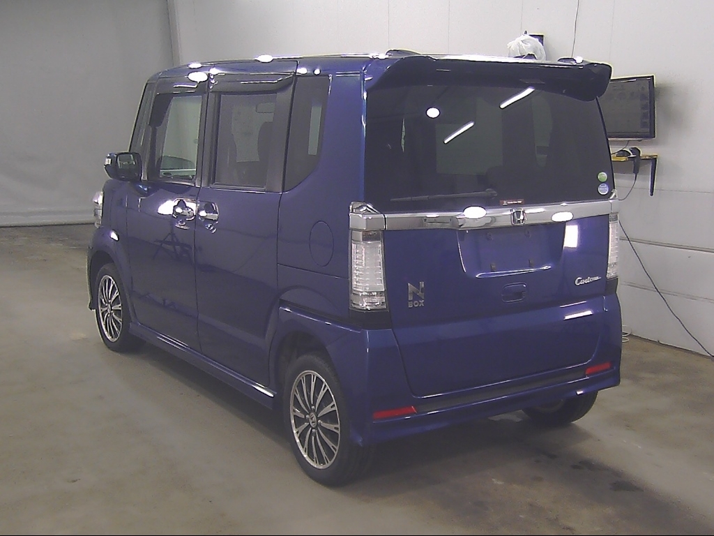 HONDA N-BOX