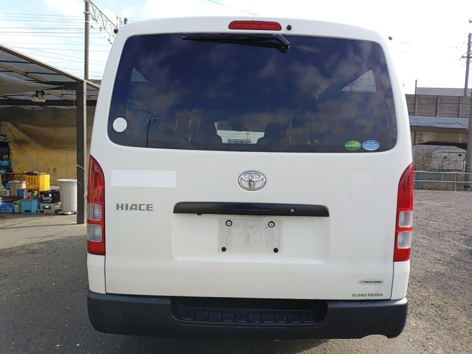 TOYOTA REGIUS ACE