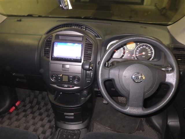 NISSAN LAFESTA