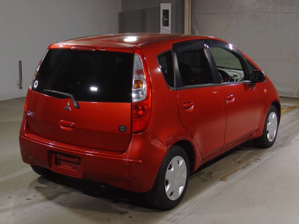 MITSUBISHI COLT