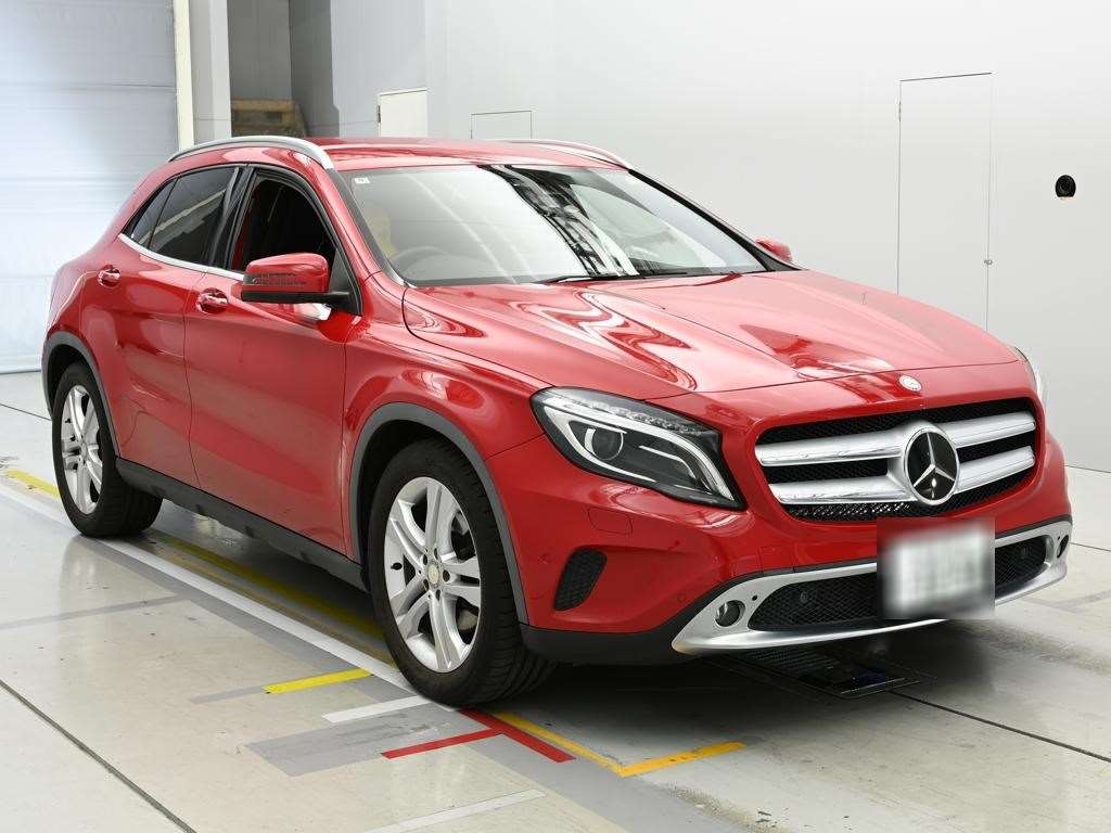 MERCEDES-BENZ GLA-CLASS