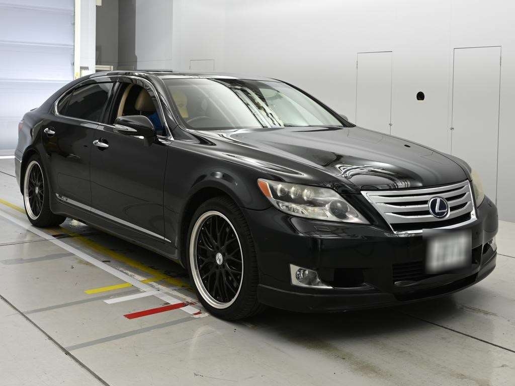 LEXUS LS600H