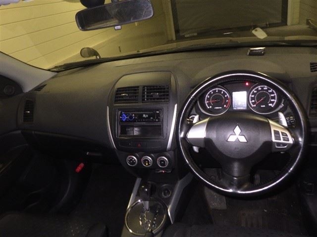 MITSUBISHI RVR