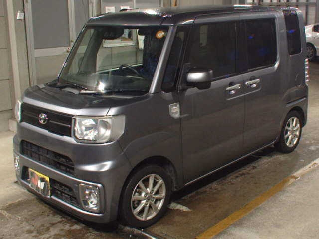TOYOTA PIXIS MEGA