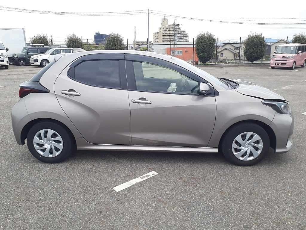 TOYOTA YARIS
