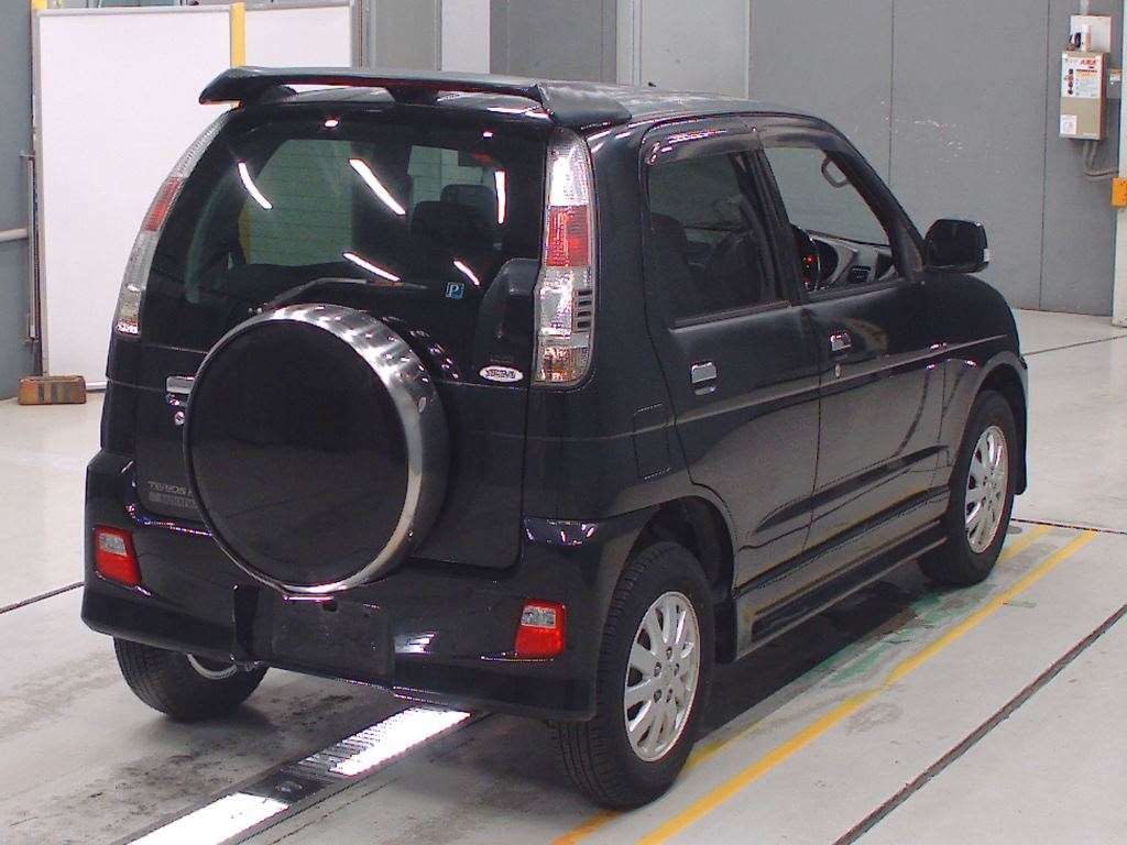 DAIHATSU TERIOS KID