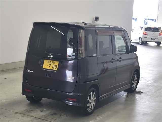 NISSAN ROOX