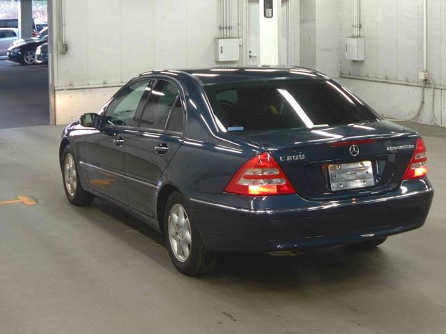 MERCEDES-BENZ C-CLASS