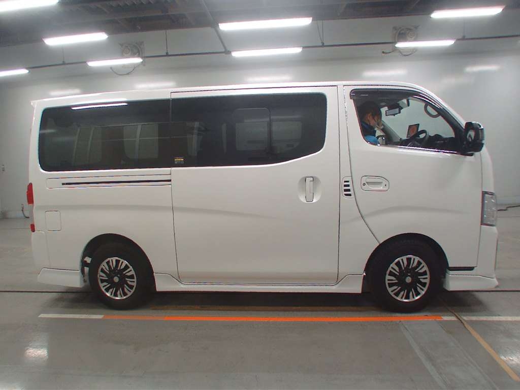 NISSAN CARAVAN
