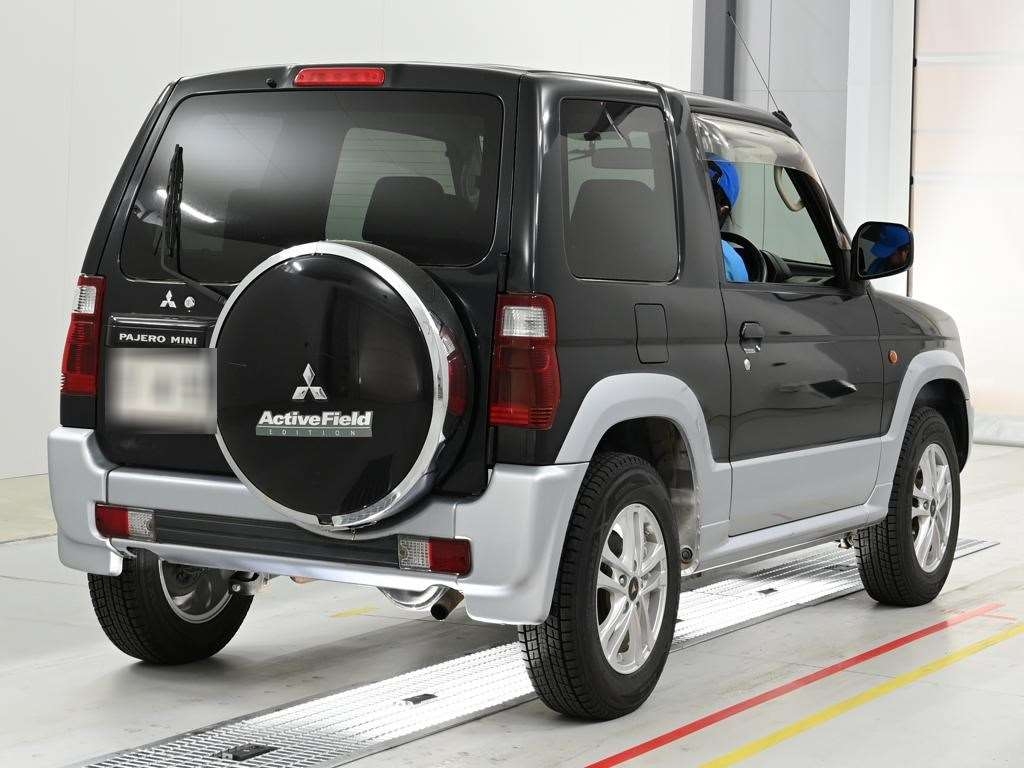 MITSUBISHI PAJERO MINI