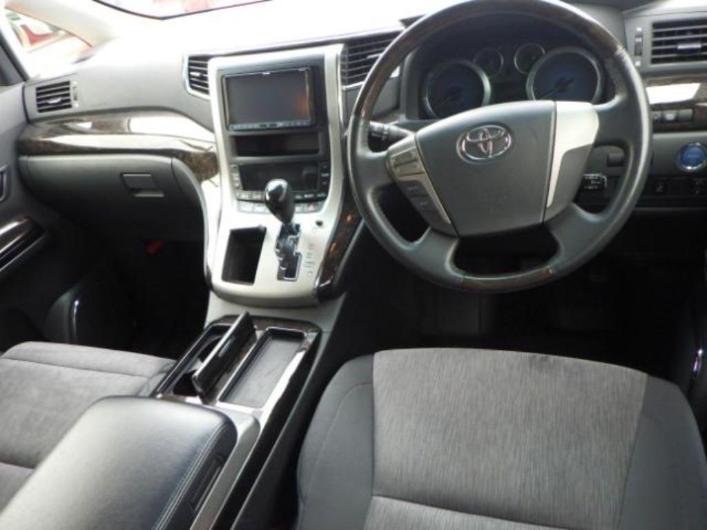 TOYOTA ALPHARD