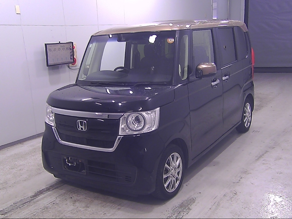 HONDA N-BOX