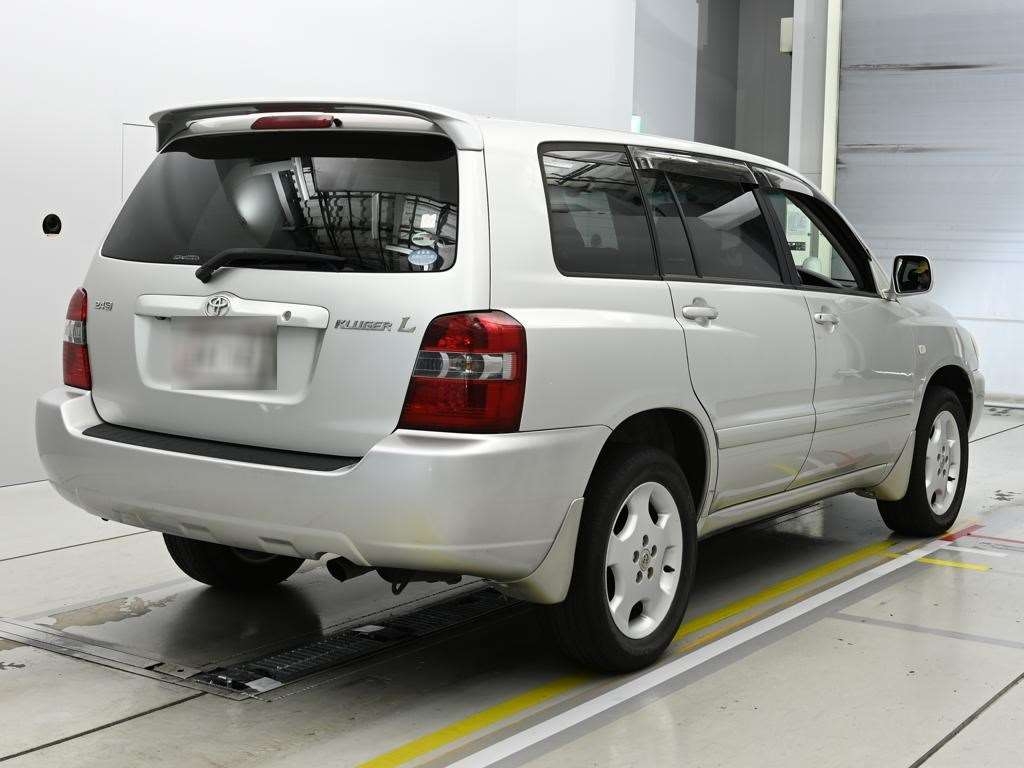 TOYOTA KLUGER V