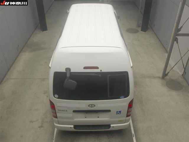 TOYOTA REGIUS ACE